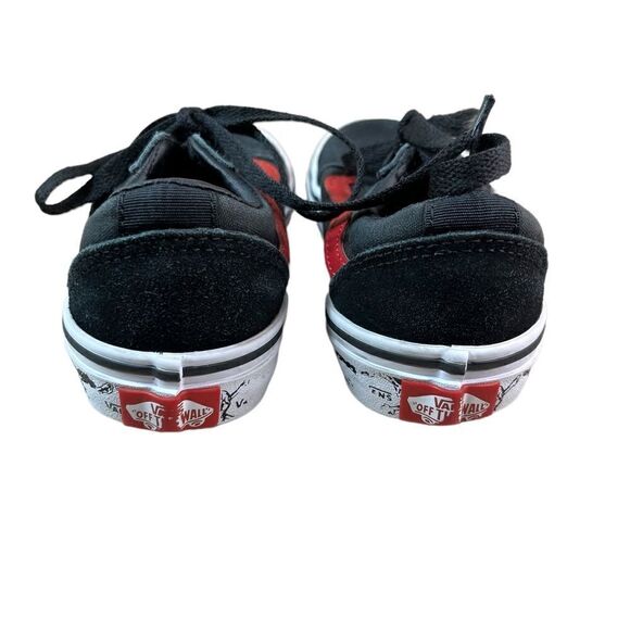 Vans Off The Wall Low Top Skull Sneakers - Picture 7 of 13